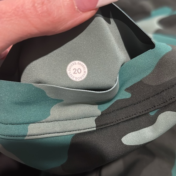 Lululemon Base Pace High-Rise Running Tight 25" - Picture 2 of 3